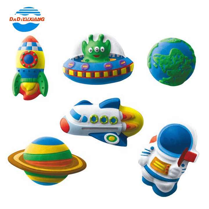 DIY Mould and Paint Kits 6 pcs Create Fridge Magnets Space Theme Art & Craft Set